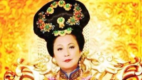 袅袅给皇后吃瓜,宫廷佳话里的甜蜜瞬间