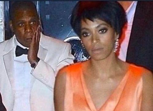 男童星艺人吃瓜,揭秘男童星艺人吃瓜背后的故事