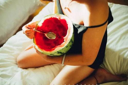 诵读娃娃吃瓜,趣味横生